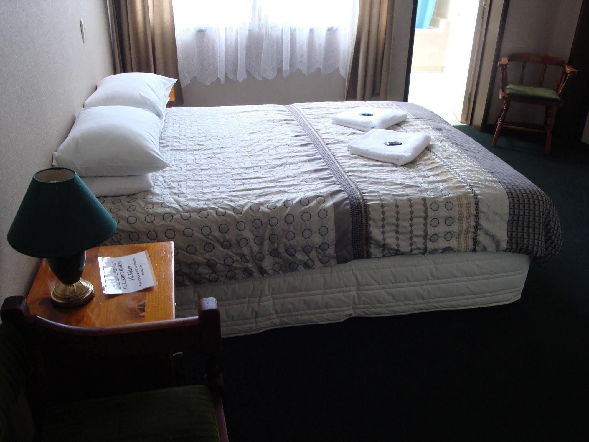 Grand Hotel - Whangarei Eksteriør billede