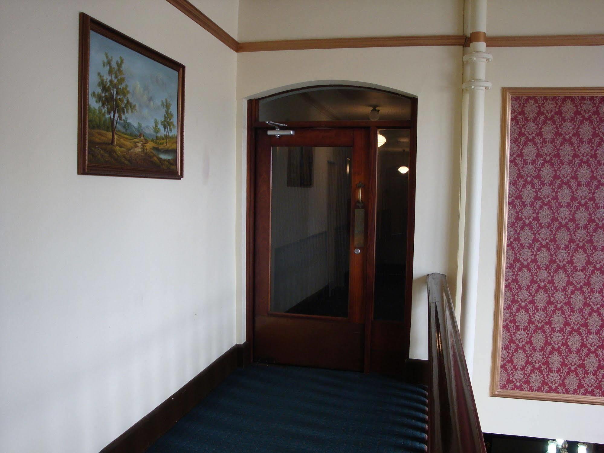 Grand Hotel - Whangarei Eksteriør billede